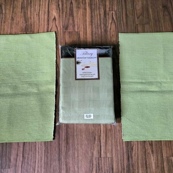 Green Tillary Microfiber Oblong Tablecloth & 2 Room Essentials Placemats - Picture 12 of 12